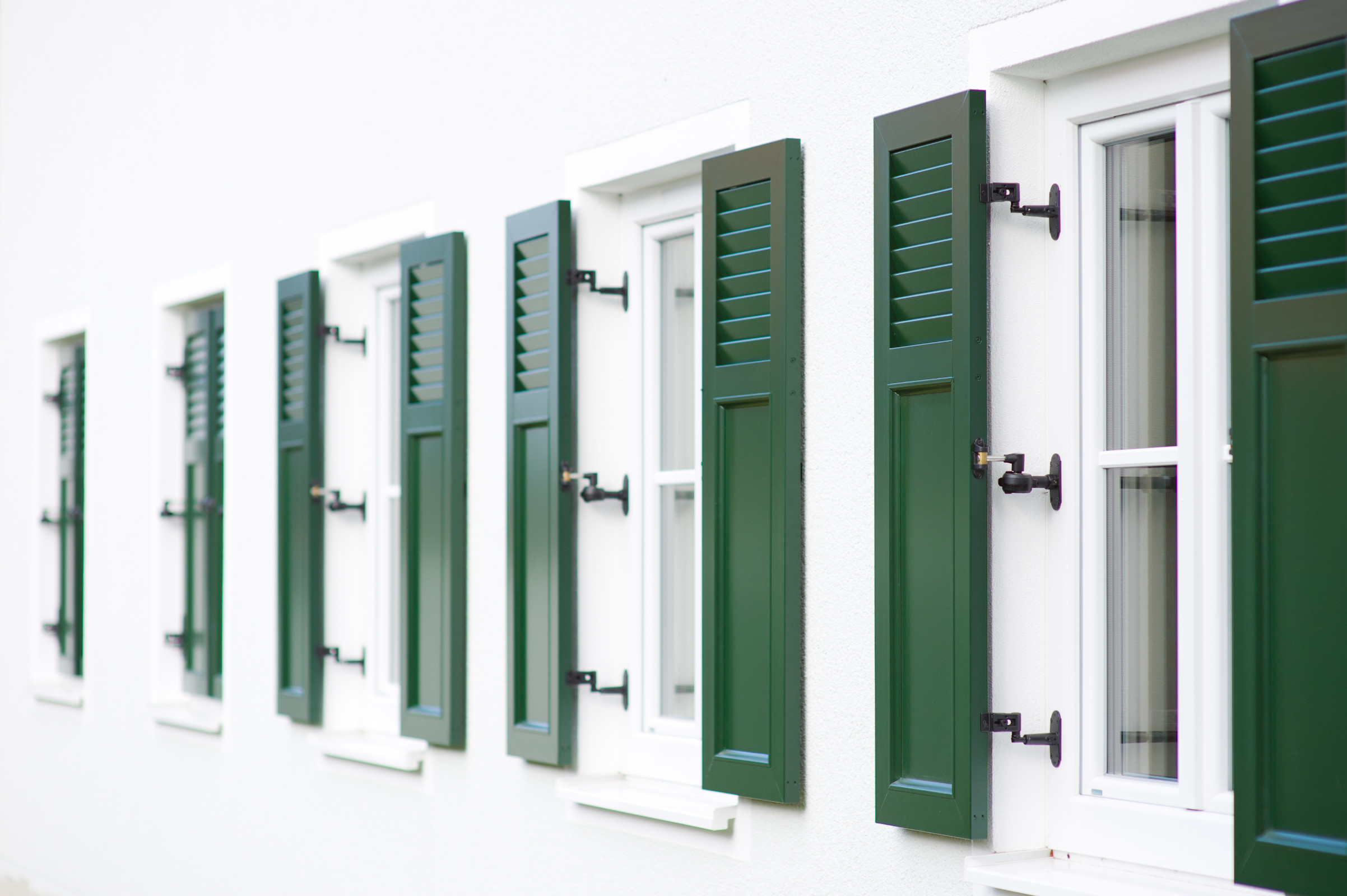 Klappfensterläden Aluminium