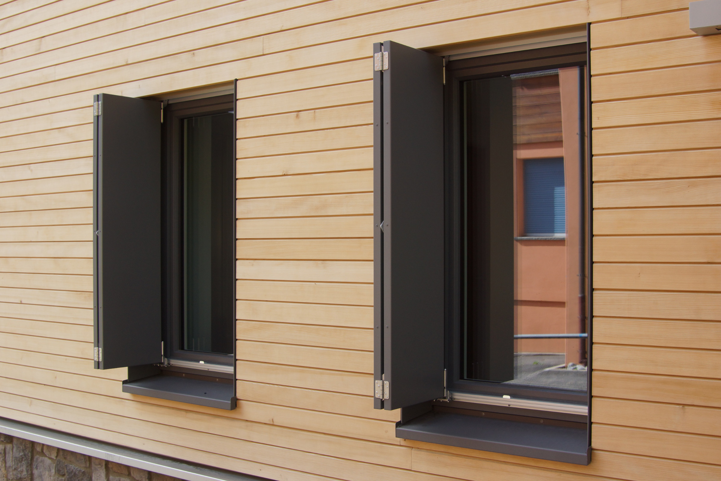 Faltfensterläden Aluminium