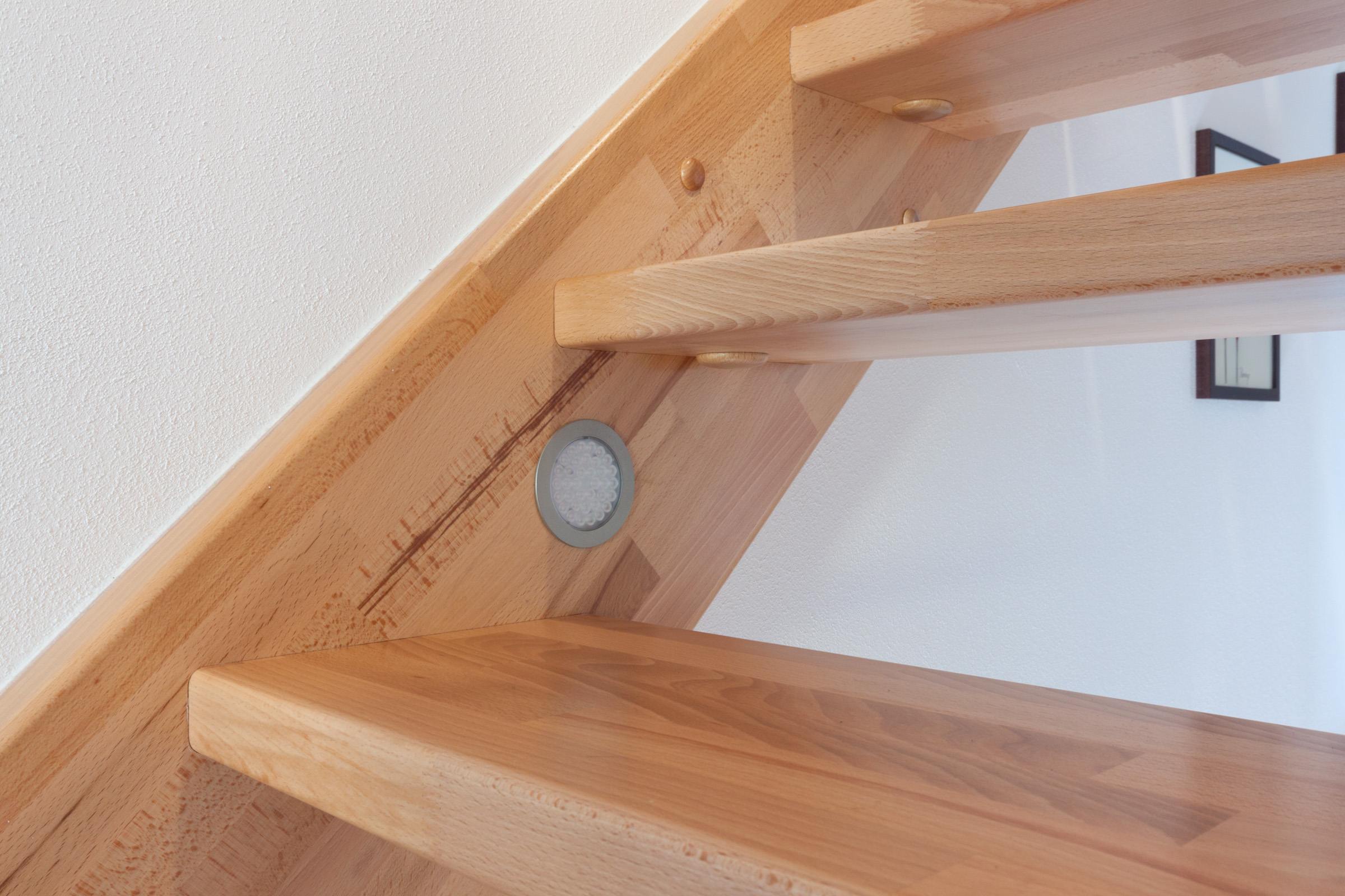 Treppe Buche Color keilgezinkt