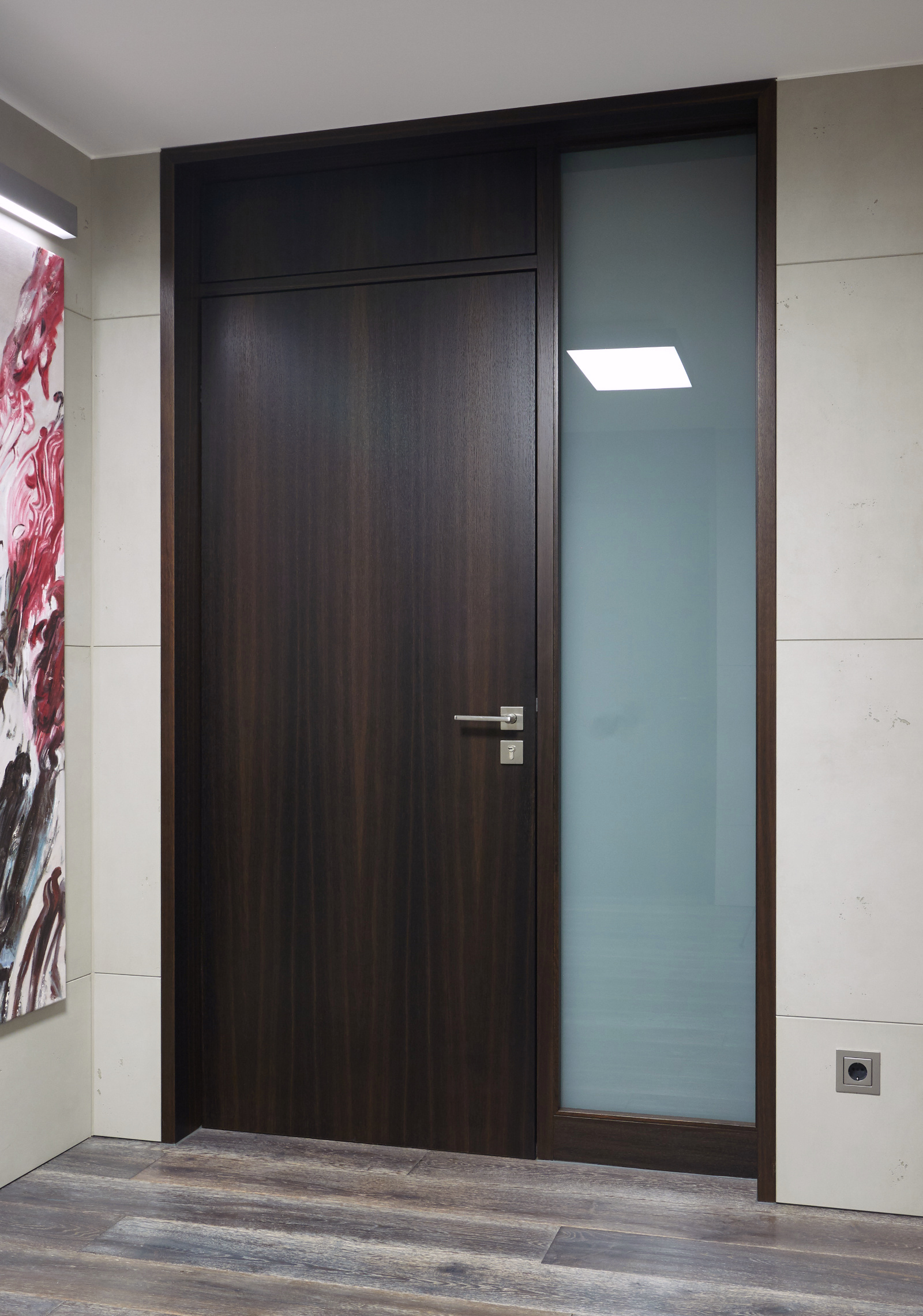 Zimmertür Eiche geräuchert furniert, Blockzarge, raumhoch mit Seitenteil, Türblatt sitzt mittig in Laibung