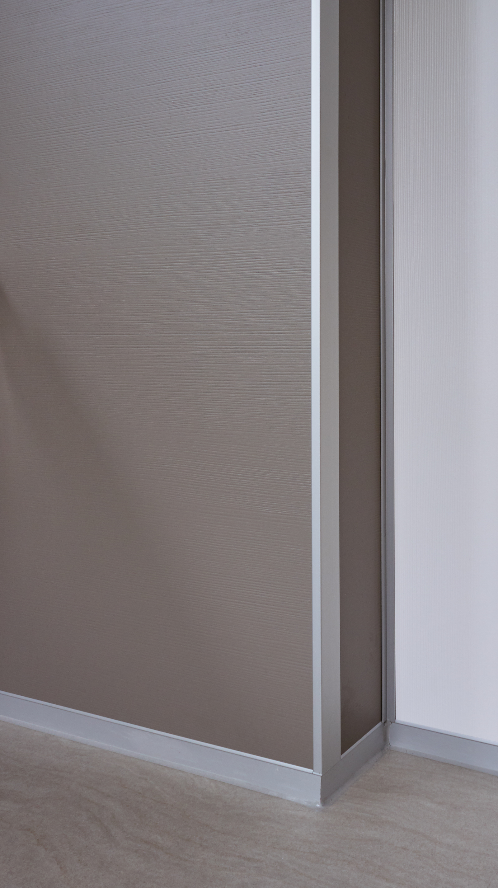 Resopal SpaStyling Eck- und Bodenschienen