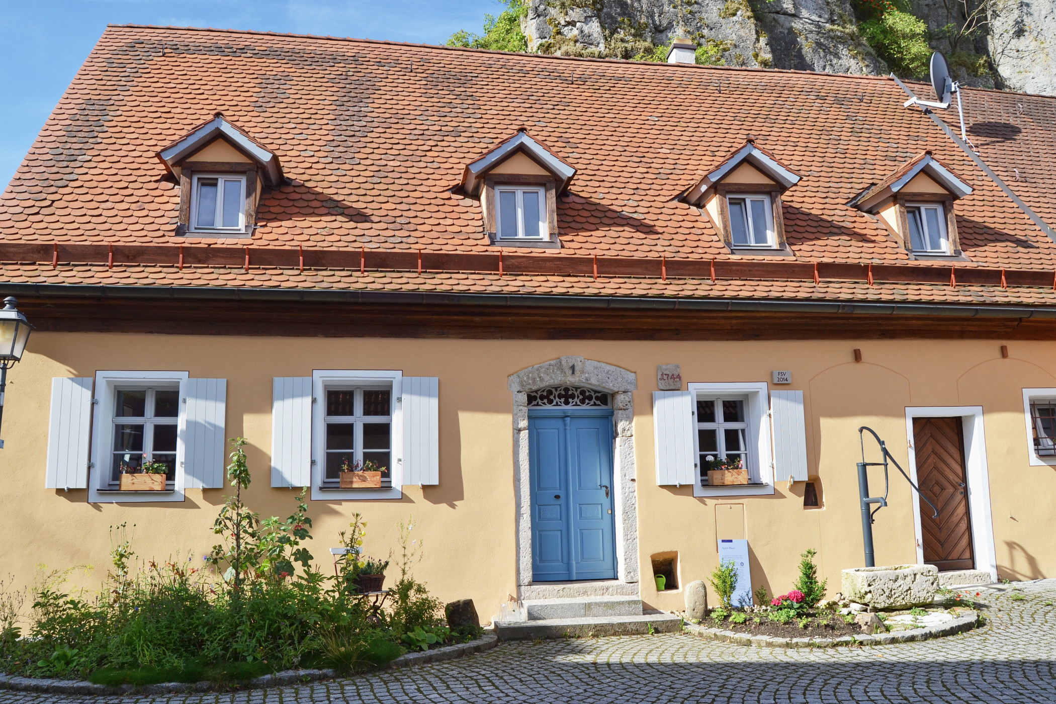 Fensterläden in Fichte Modell Julia